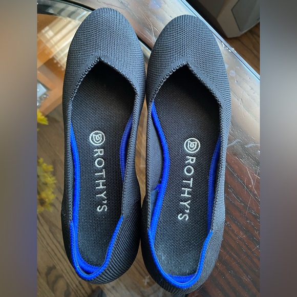 The flat - Rothy’s - Picture 2 of 8